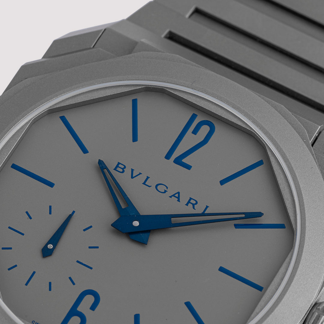 Orologio in titanium Octo Finissimo Bulgari