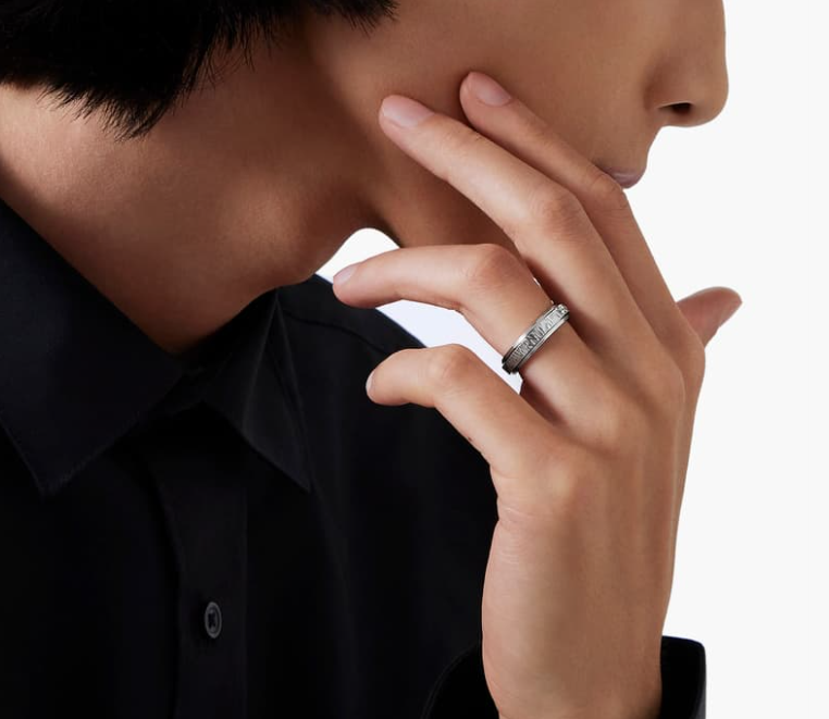 Gioiello in oro bianco Anello Possession Pellitaliana