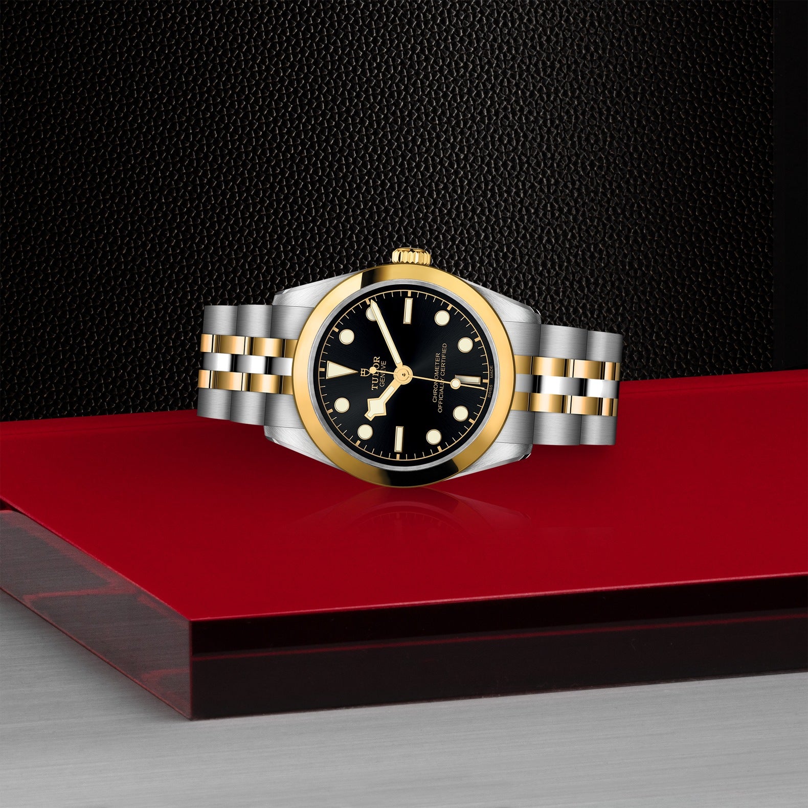 Tudor: Orologio da Polso Black Bay S&G in Acciaio e Oro Giallo, color Nero Pisa 1940 Tudor: Orologio da Polso Black Bay S&G in Acciaio e Oro Giallo, color Nero Pisa 1940