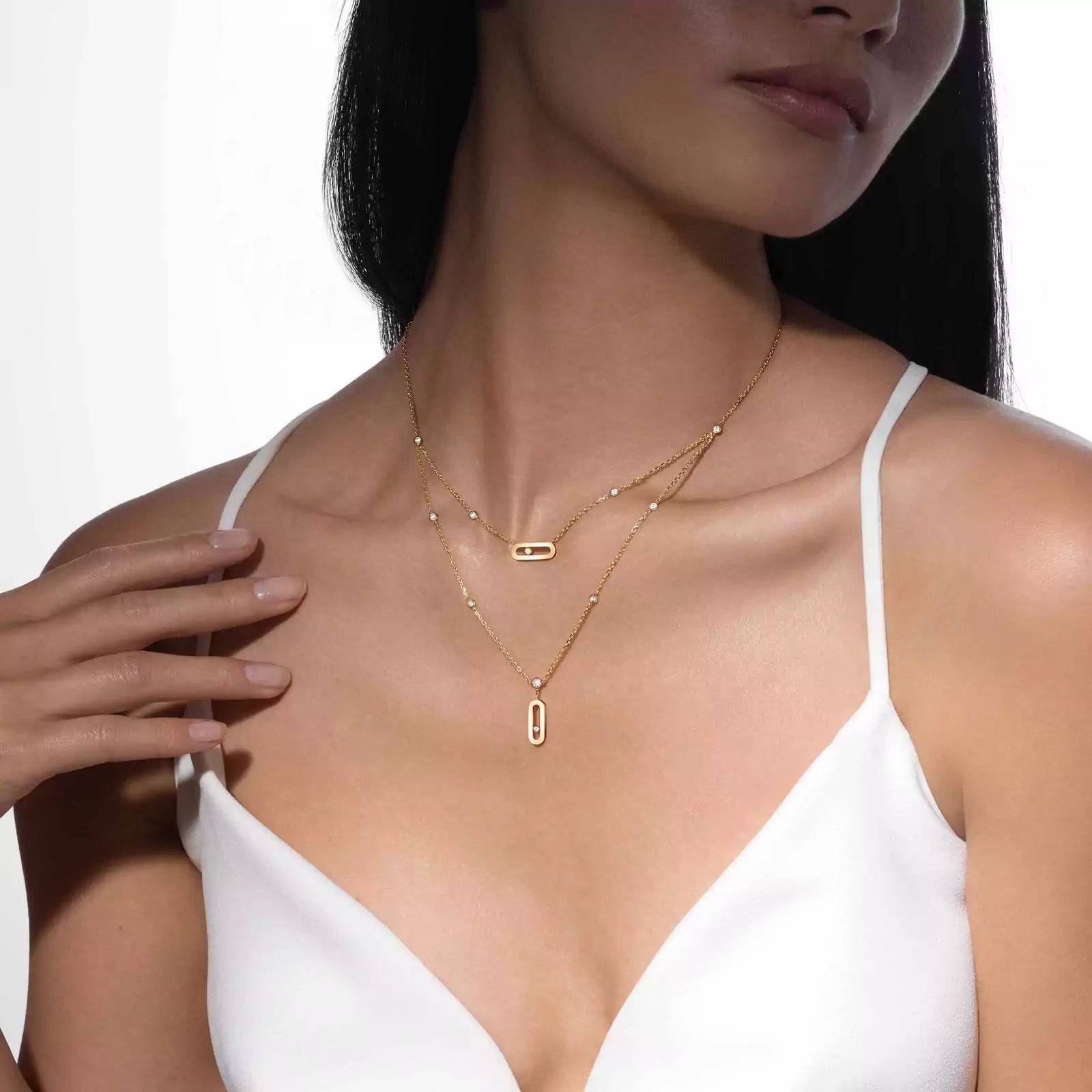 Move Uno Necklace2