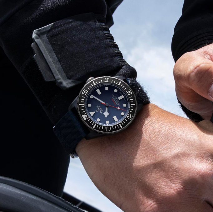 Watch in carbon and titanium Pelagos FXD, 42 mm Tudor