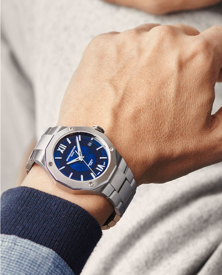 Watch in steel Riviera Baume et mercier