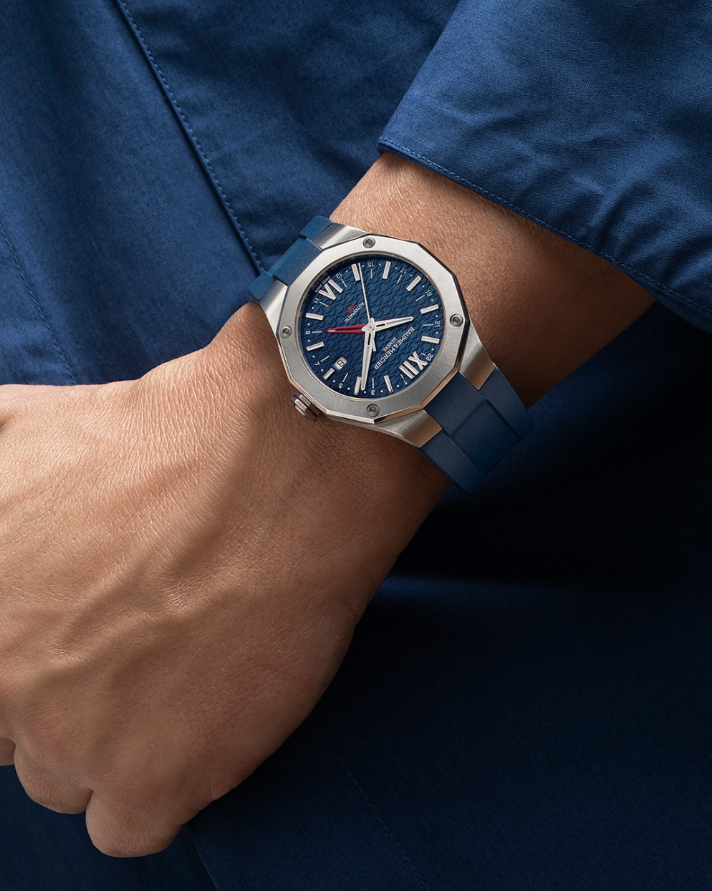 Watch in steel Riviera Baume et mercier