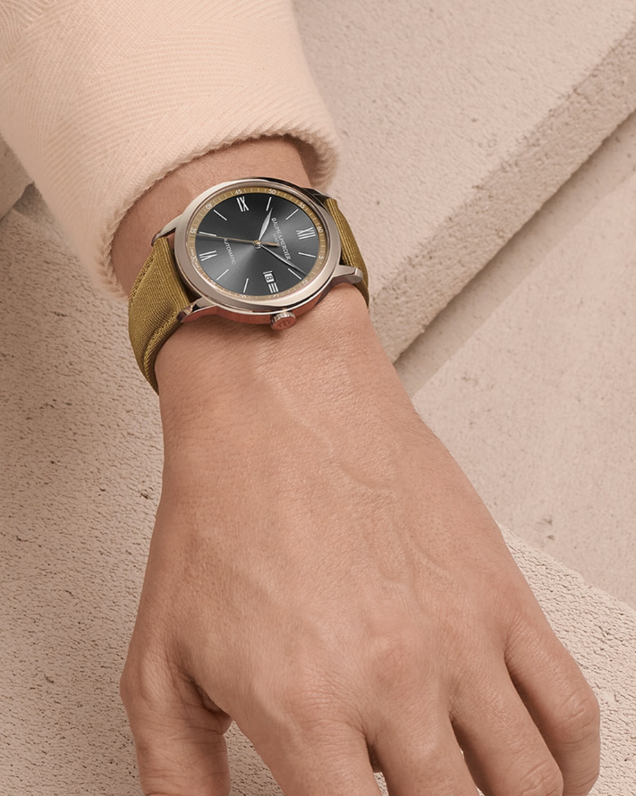 Watch in steel Classima Baume et mercier