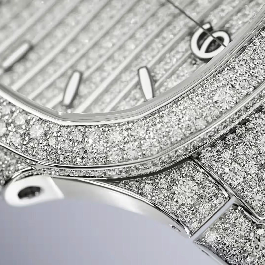 Watch in white gold Nautilus Patek philippe