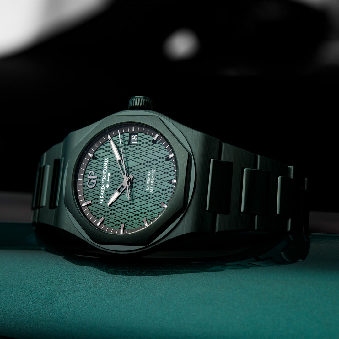 Orologio in acciaio Laureato Green Ceramic Aston Martin Edition Girard perregaux