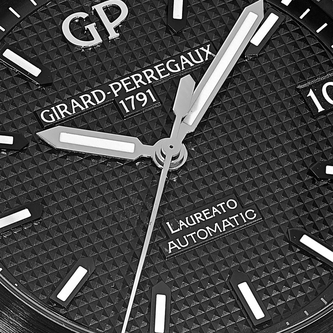 Watch in black ceramic Laureato Girard perregaux