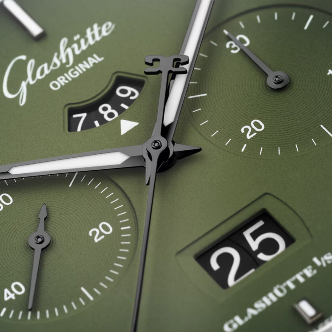 Watch in steel Seventies Chronograph Panorama Date Glashutte original