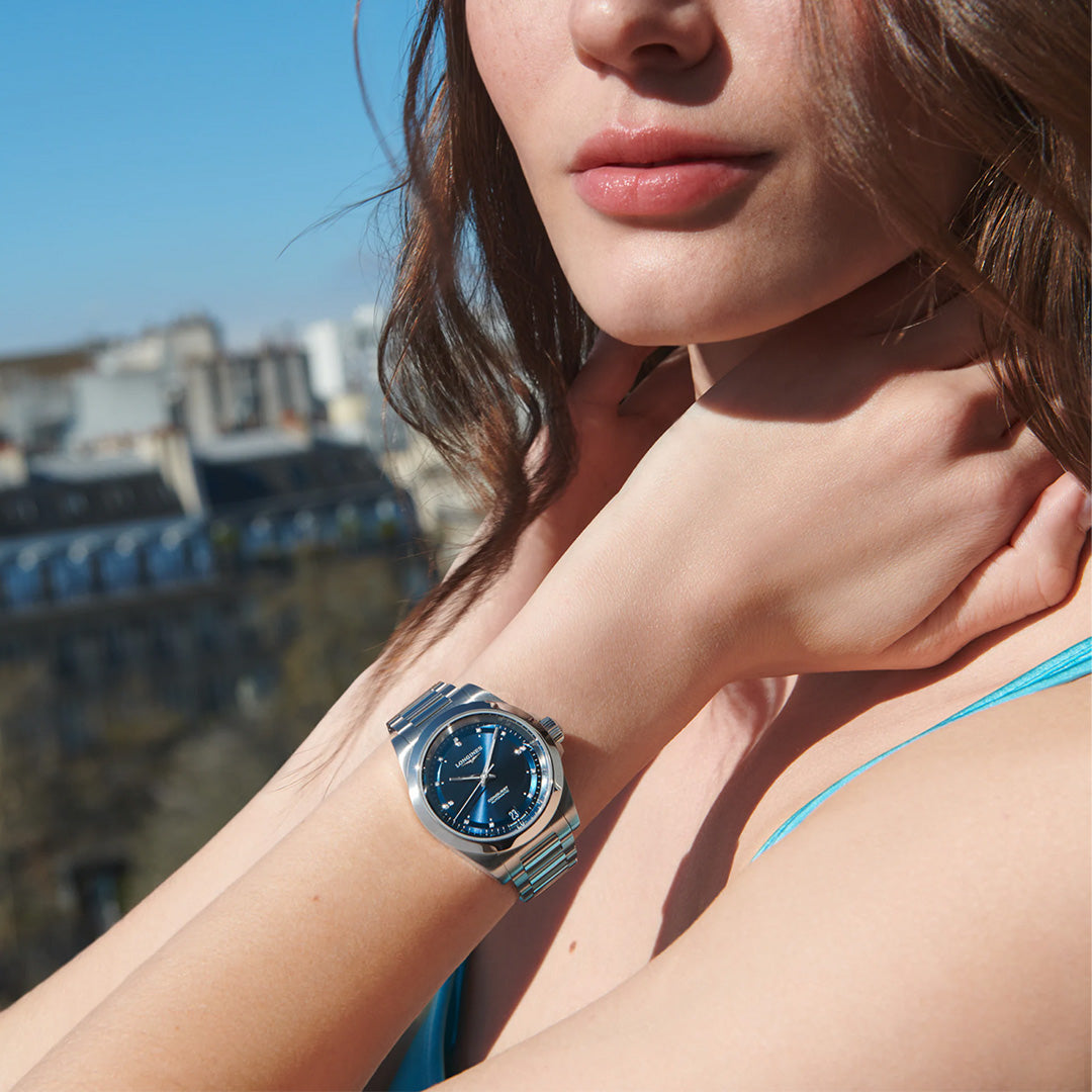 Watch in steel Conquest Longines