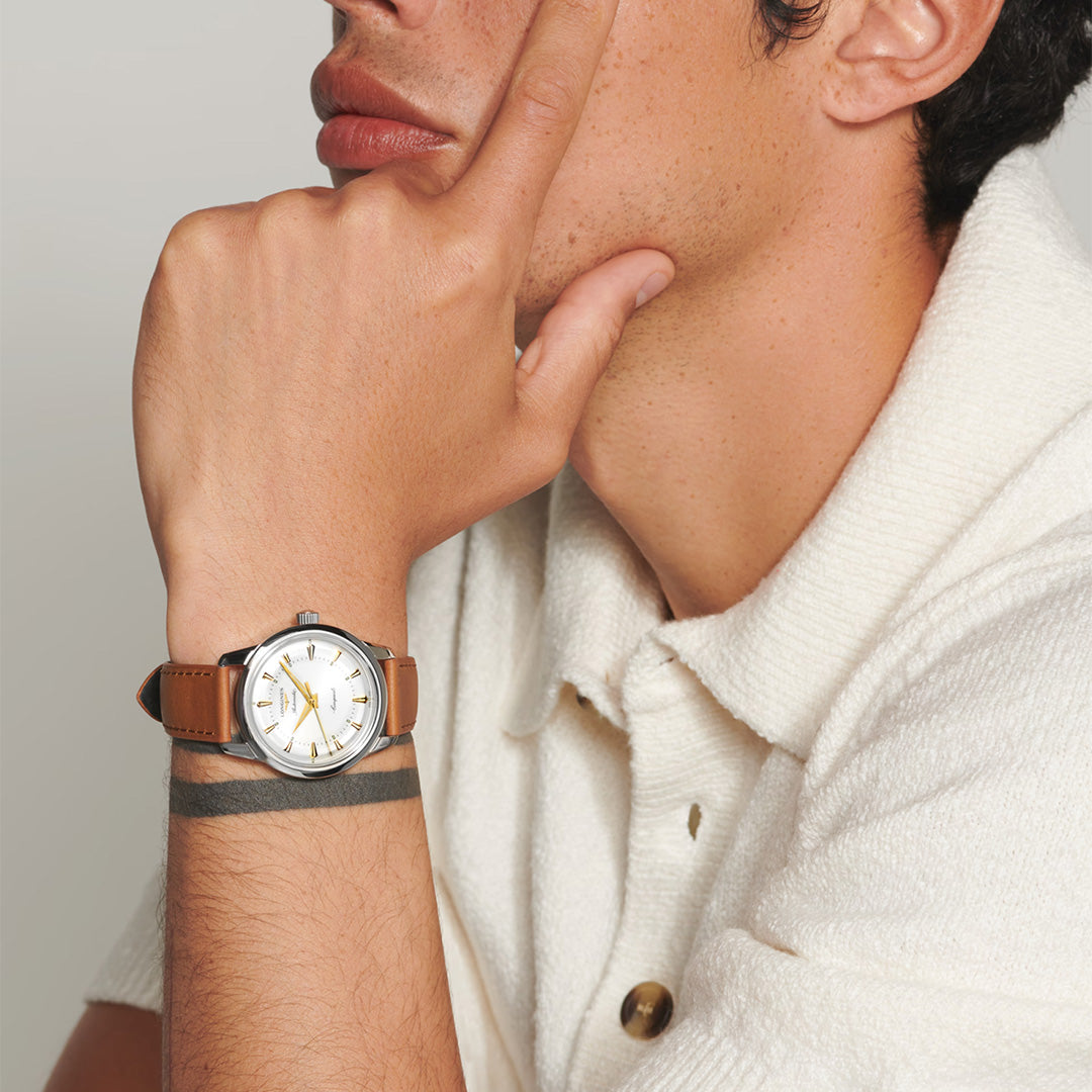 Watch in steel Conquest Heritage Longines