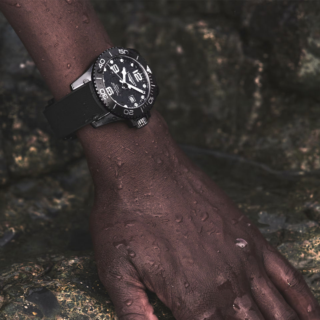 Watch in ceramics HydroConquest Longines