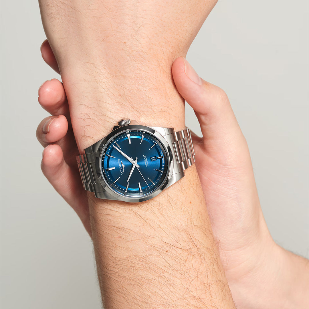 Watch in steel Conquest Longines