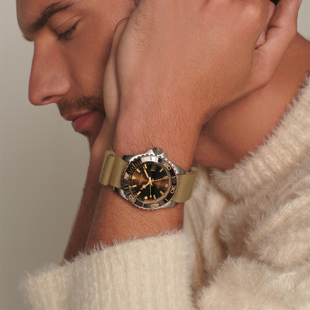 Watch in steel HydroConquest GMT Longines