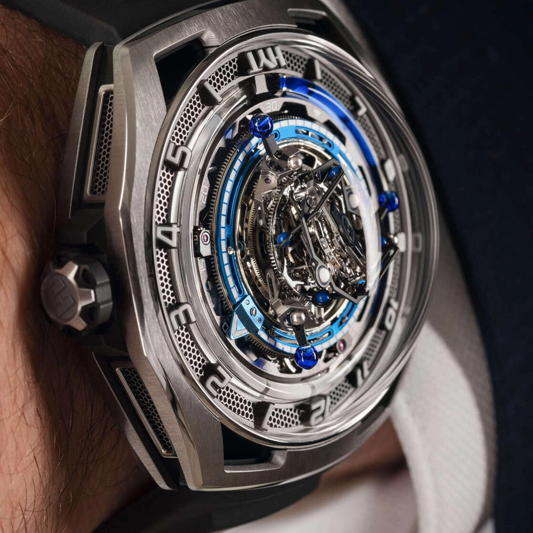 Watch in titanium Conical Tourbillon Titanium Blue Hyt