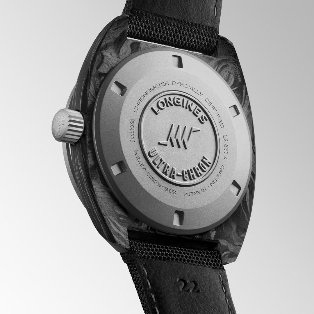 Watch in carbon and titanium Ultra-Chron Carbon Longines