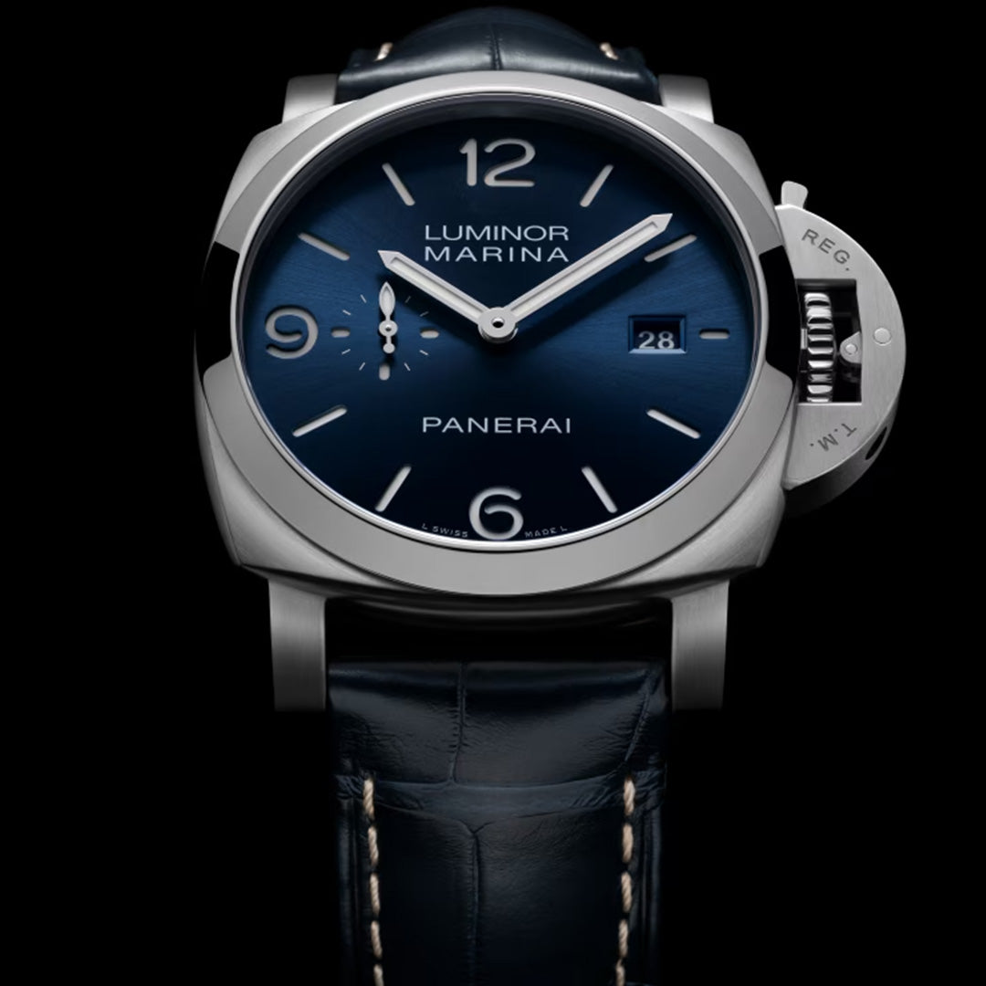 Watch in steel Luminor Marina Panerai