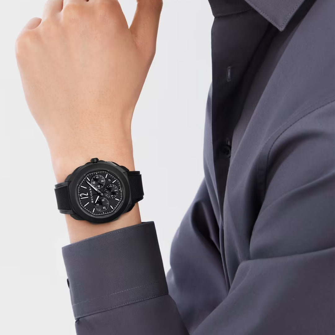 Orologio in acciaio dlc Octo Roma Bulgari