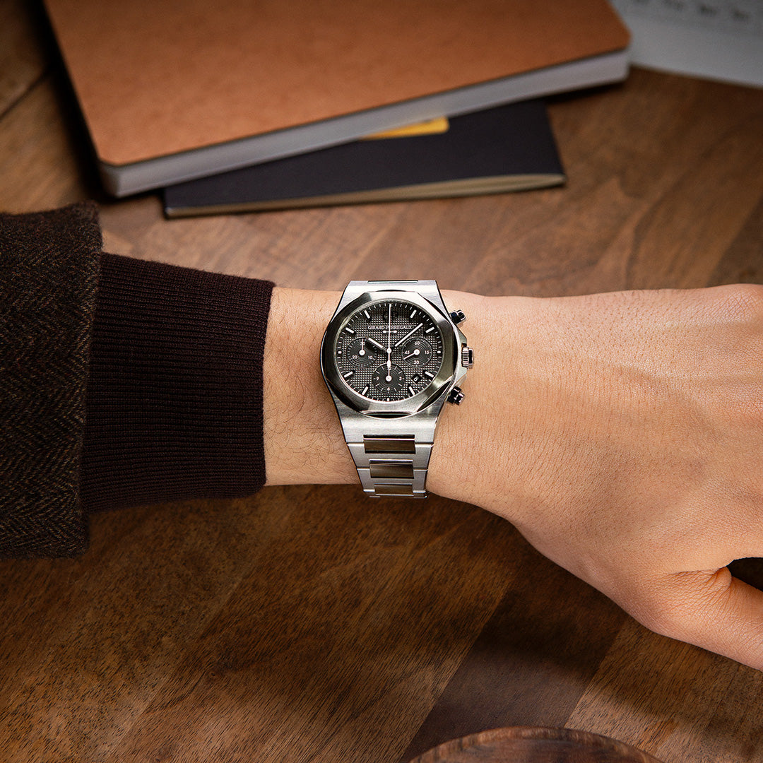 Watch in titanium Laureato Chronograph Girard perregaux