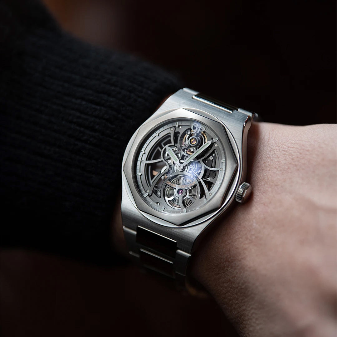 Orologio in acciaio Laureato Skeleton Girard perregaux