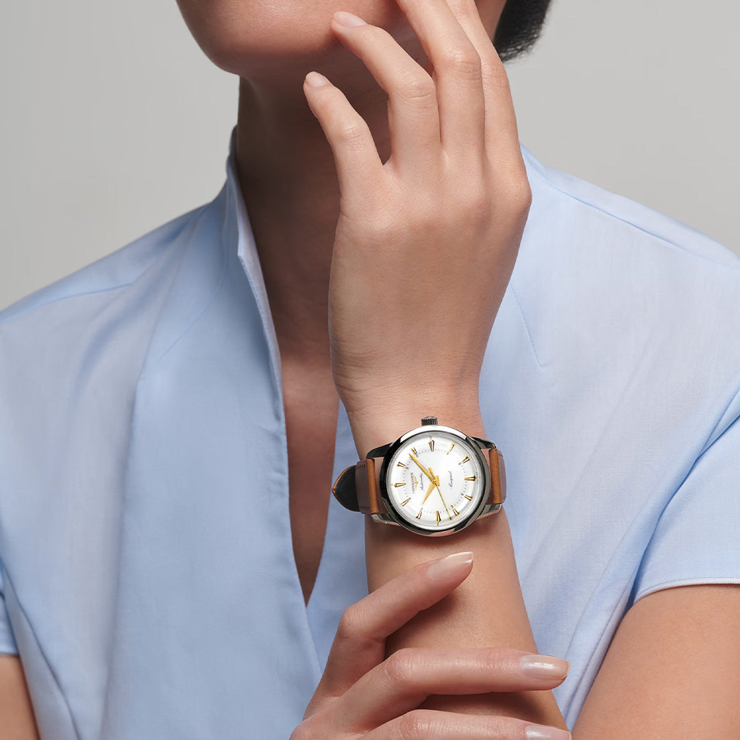 Watch in steel Conquest Heritage Longines
