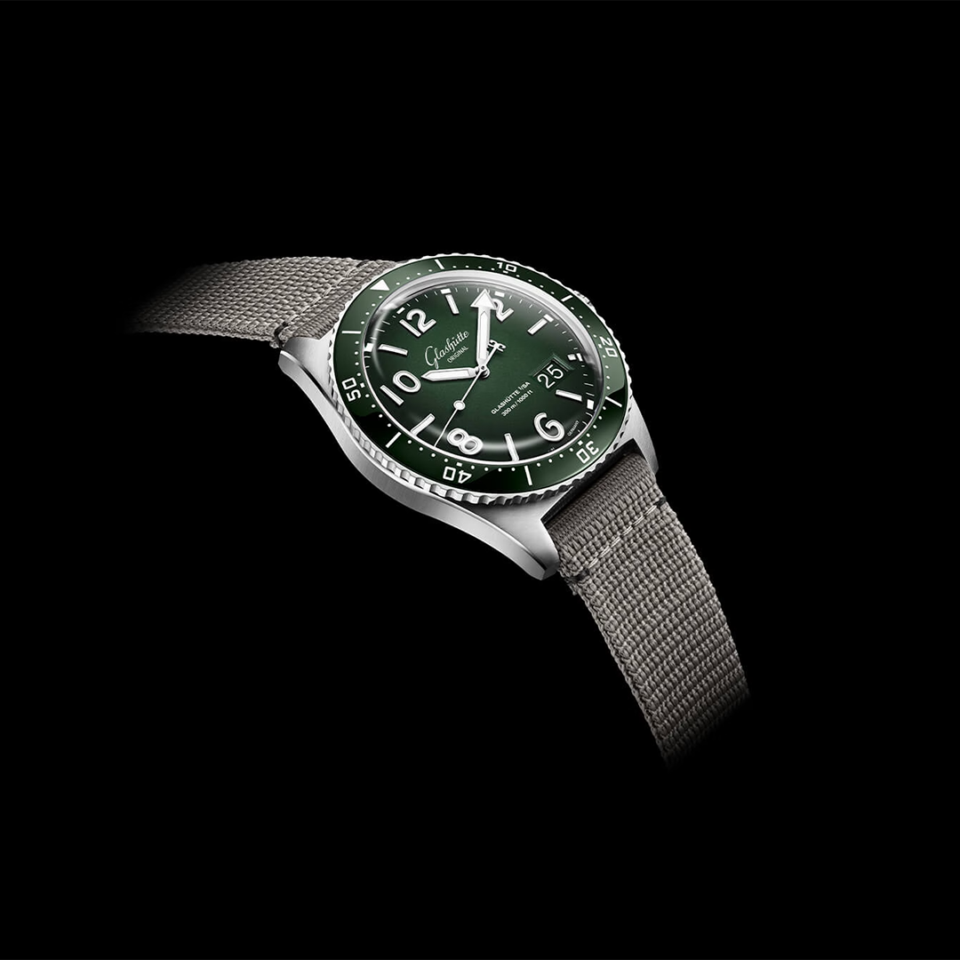 Watch in steel SeaQ Panorama Date Glashutte original