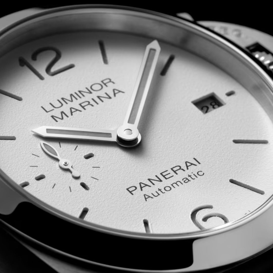 Watch in steel Luminor Quaranta Panerai