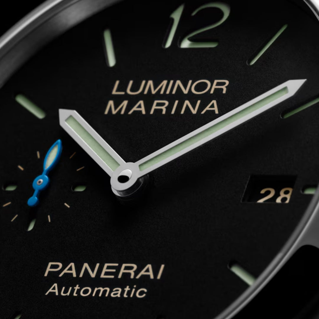 Watch in steel Luminor Marina Panerai