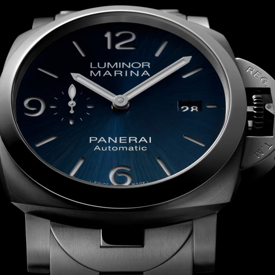 Watch in steel Luminor Marina Panerai