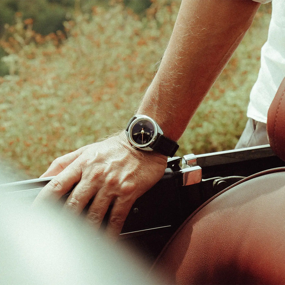 Orologio in acciaio Caballero Piano Black Singer