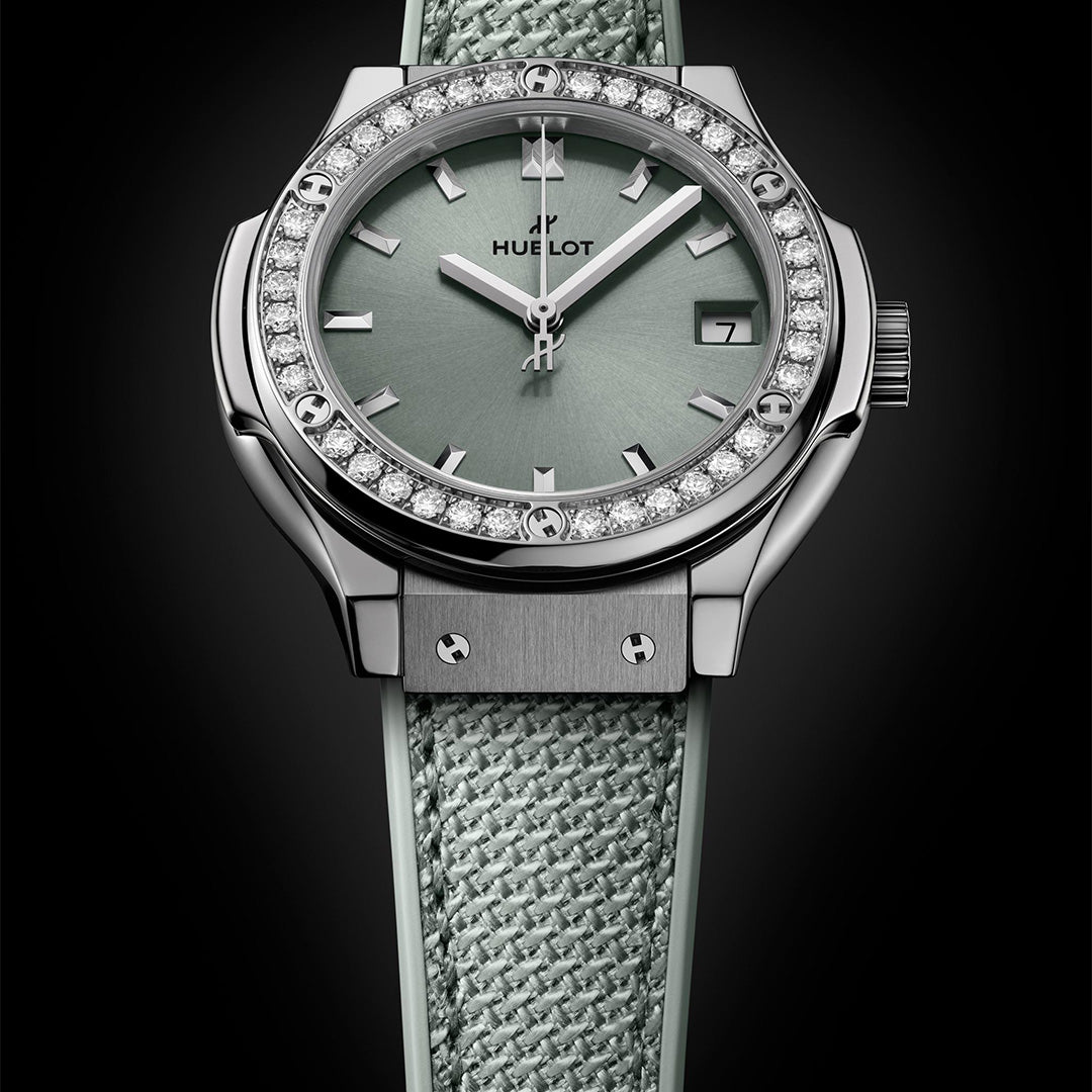 Watch in titanium Classic Fusion Titanium Sage Green Diamonds Hublot