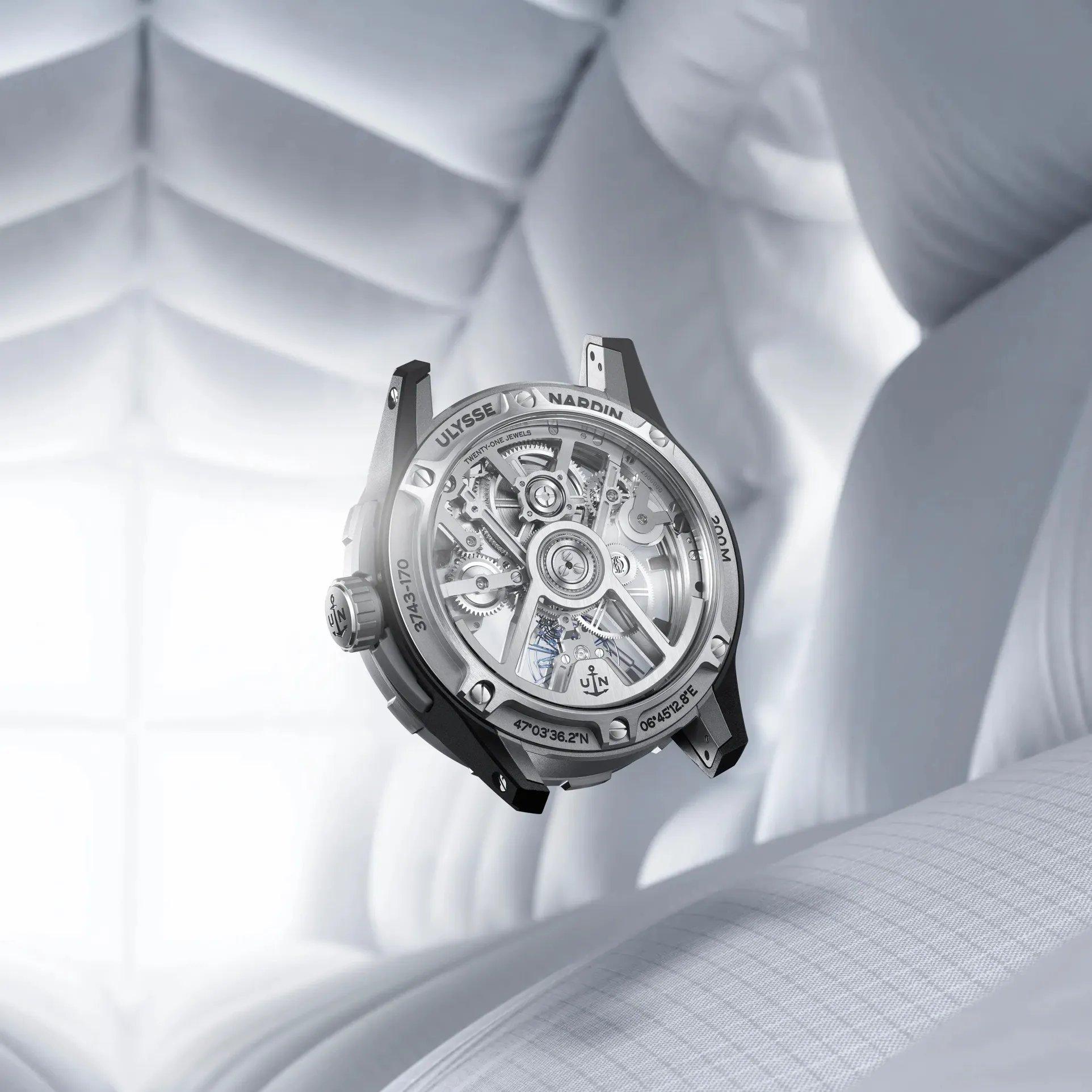 Watch in titanium Diver AIR Ulysse nardin