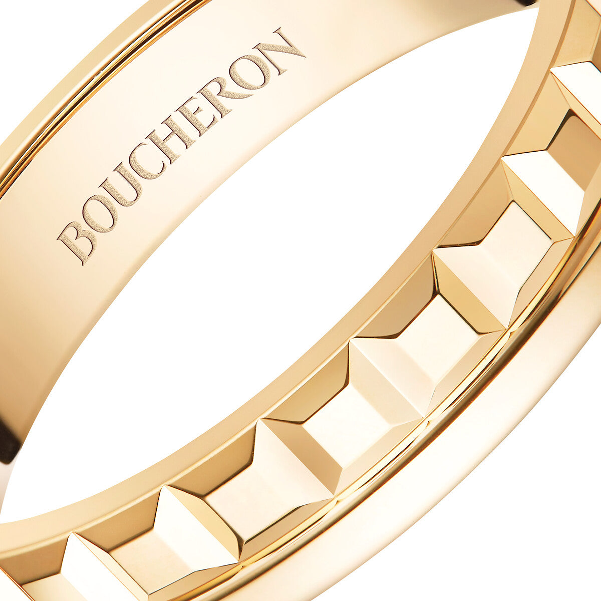 Ring in yellow gold Quatre Radiant Ring Boucheron