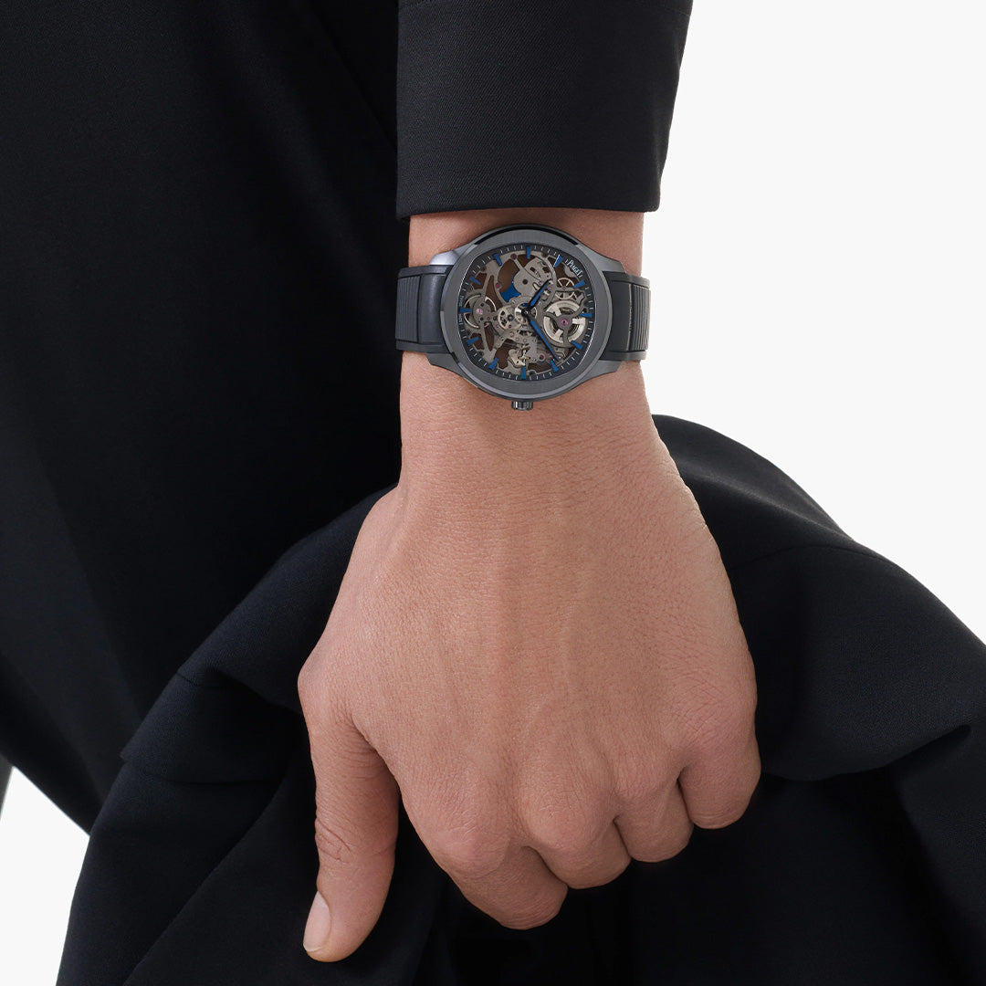 Orologio in ceramica nera e titano Polo Skeleton Piaget