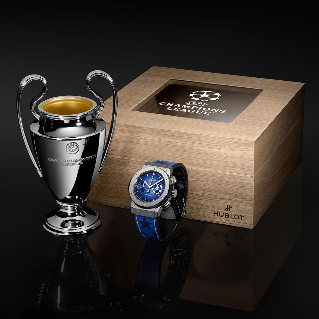 Watch in titanium Classic Fusion Chronograph UEFA Champions League Titanium Hublot