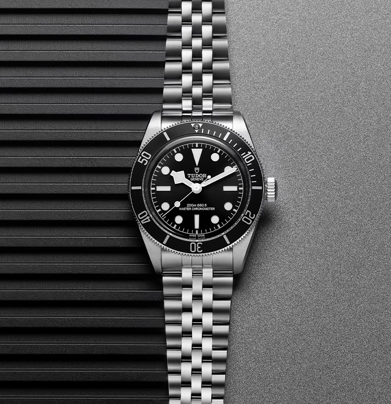 Watch in steel Black Bay, 41 mm Tudor