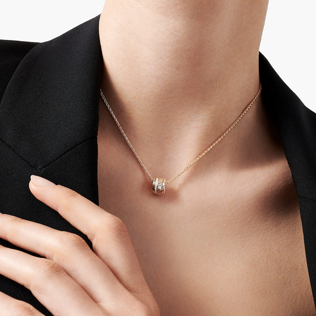 Gioiello in rose gold Possesion Necklace Piaget