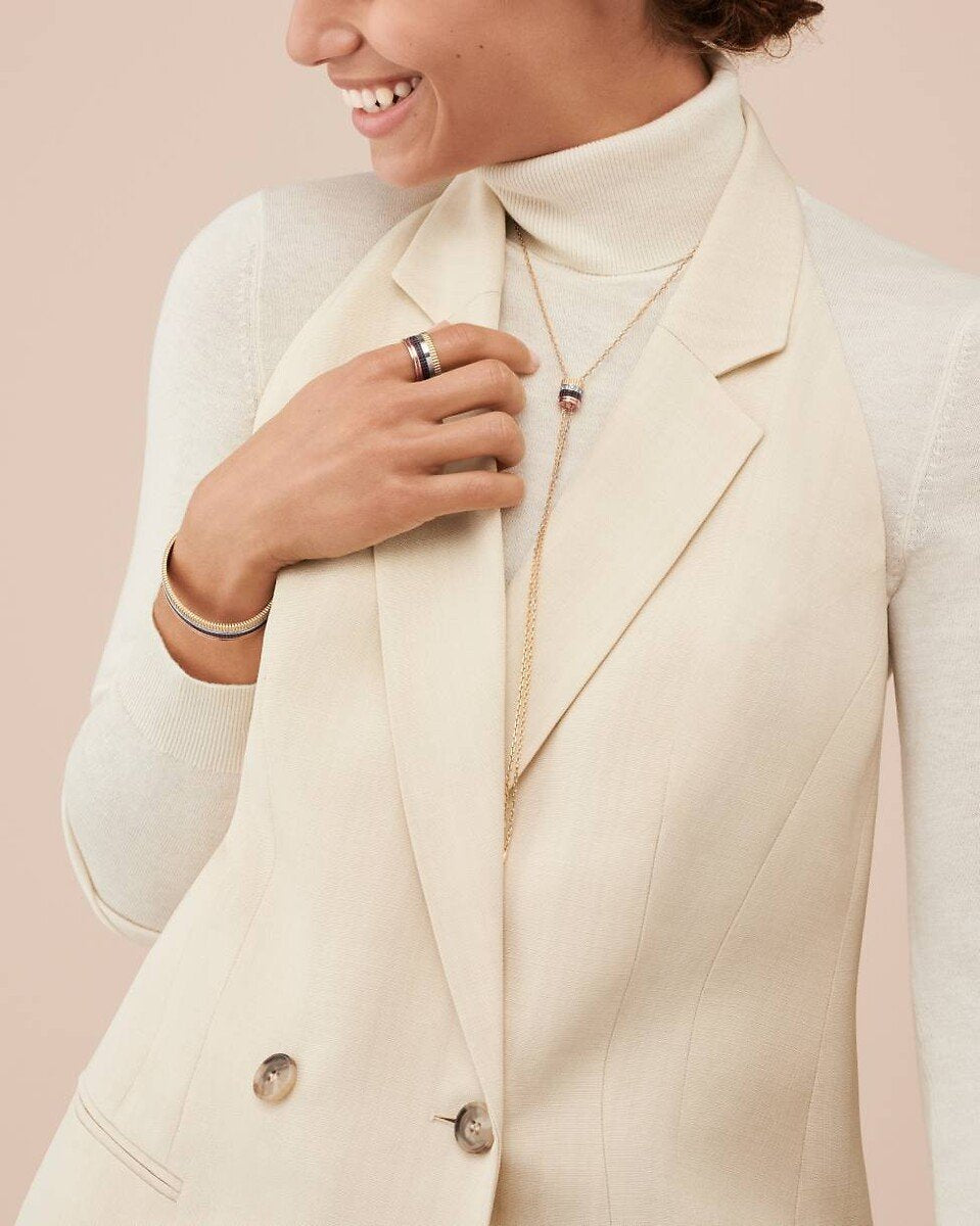 Ring in white, yellow, and rose gold Quatre Classique Large Ring
 Boucheron