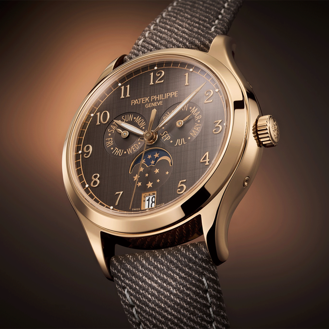 Watch in rose gold Complications Patek philippe