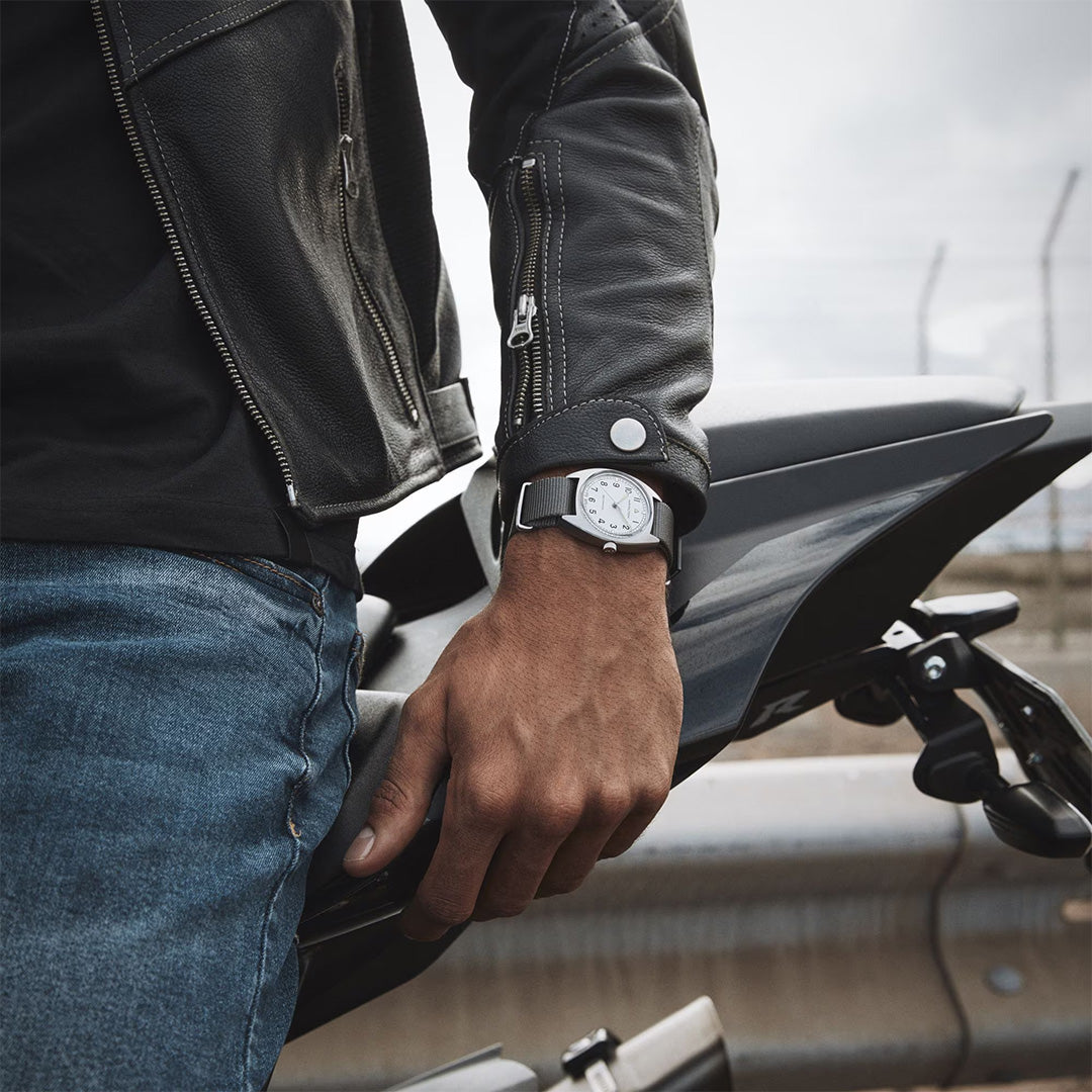 Orologio in acciaio Khaki Aviation Pilot Pioneer Mechanical Hamilton