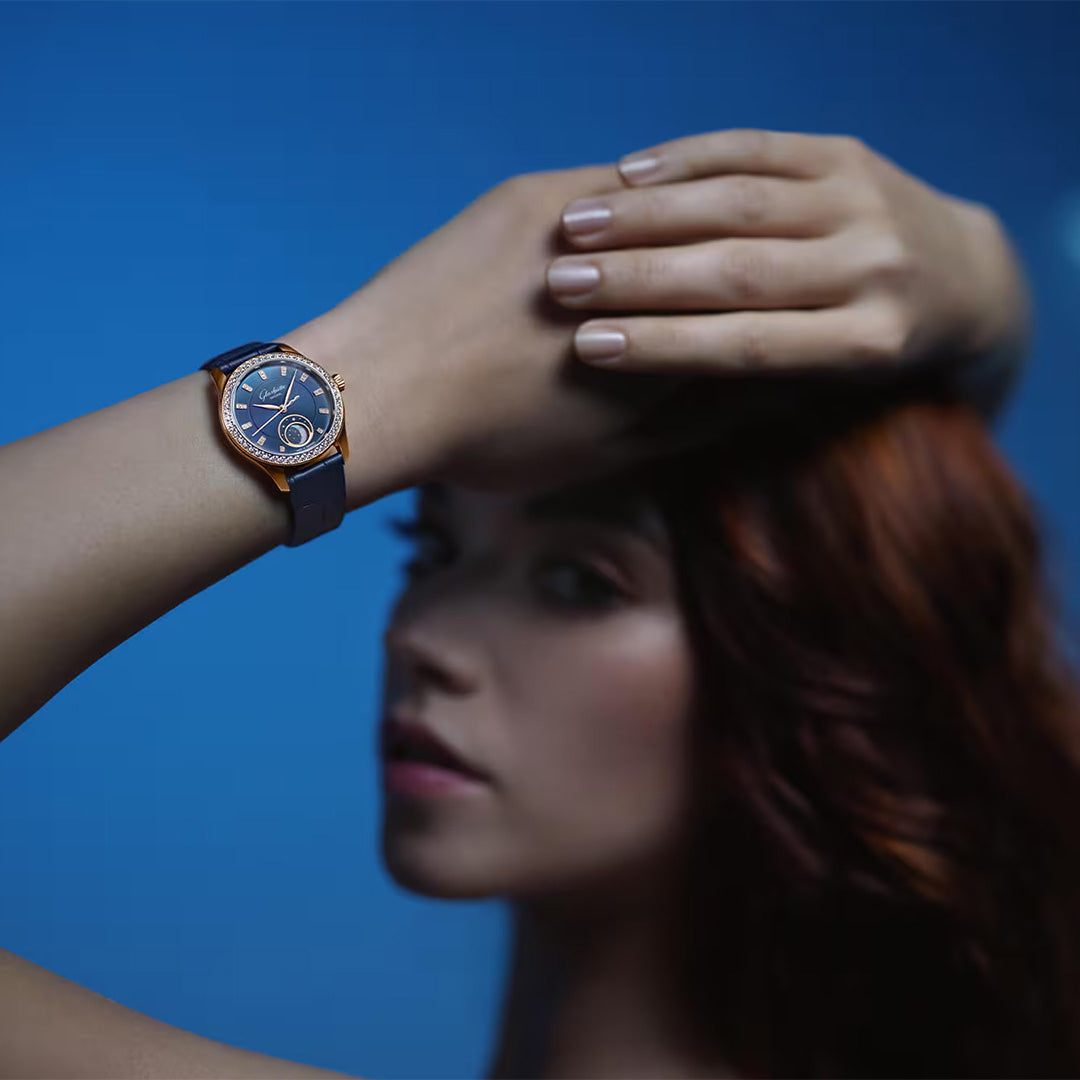 Watch in rose gold Serenade Luna Glashutte original