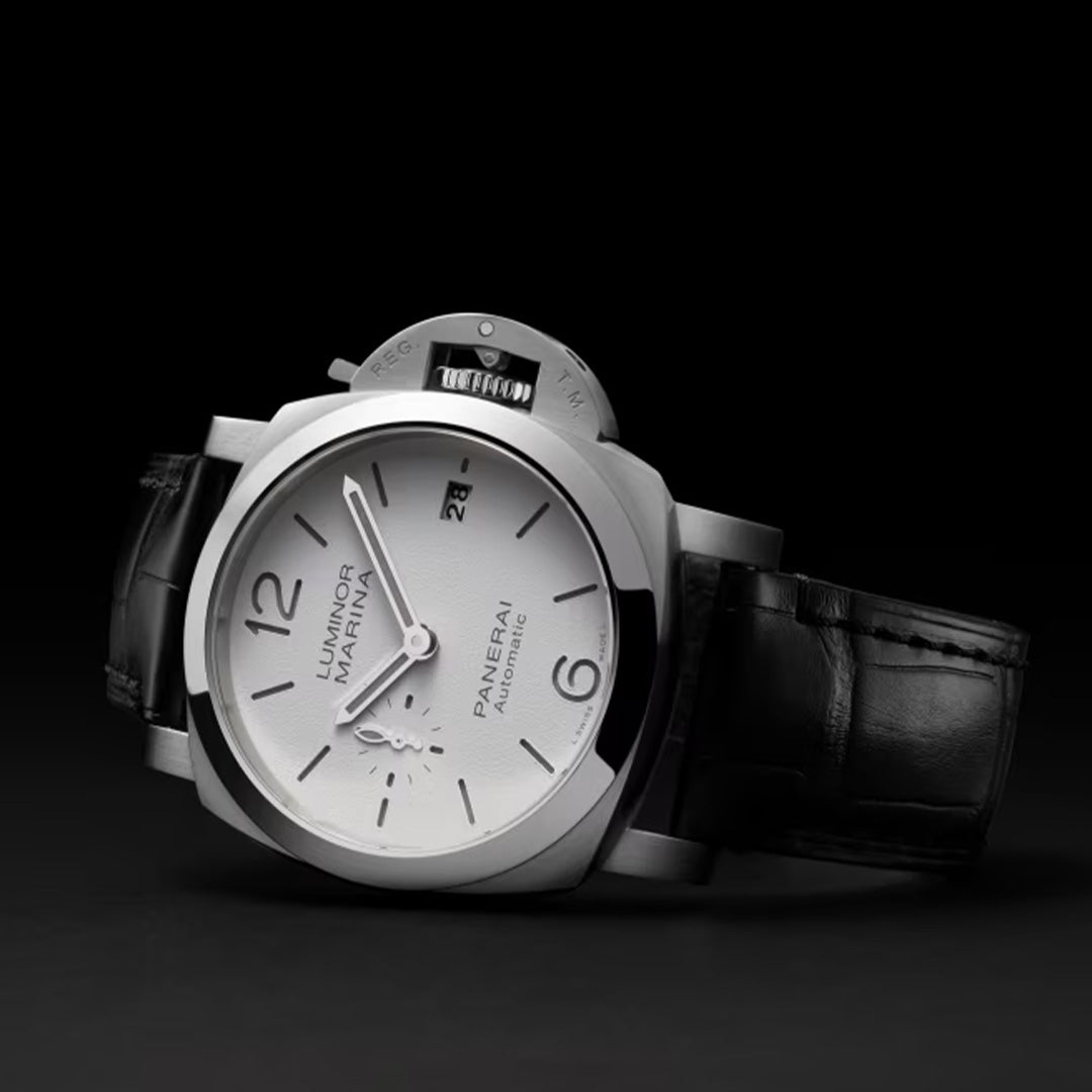 Watch in steel Luminor Quaranta Panerai