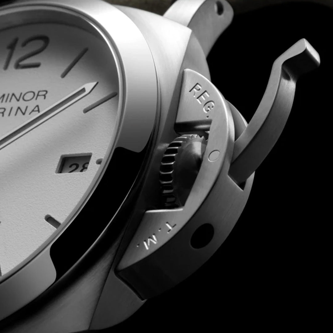 Watch in steel Luminor Marina Panerai