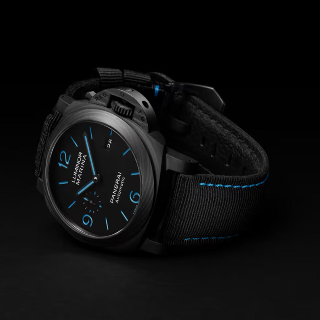 Watch in carbon Luminor Marina Carbotech™ Panerai