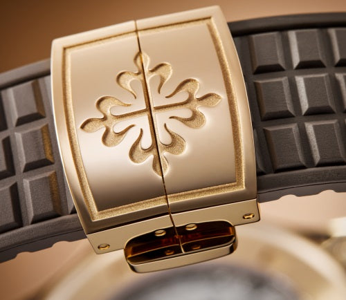 Watch in rose gold Aquanaut Patek philippe