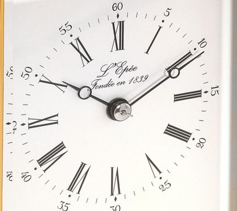 Table clock in gold-plated Anglaise L epee