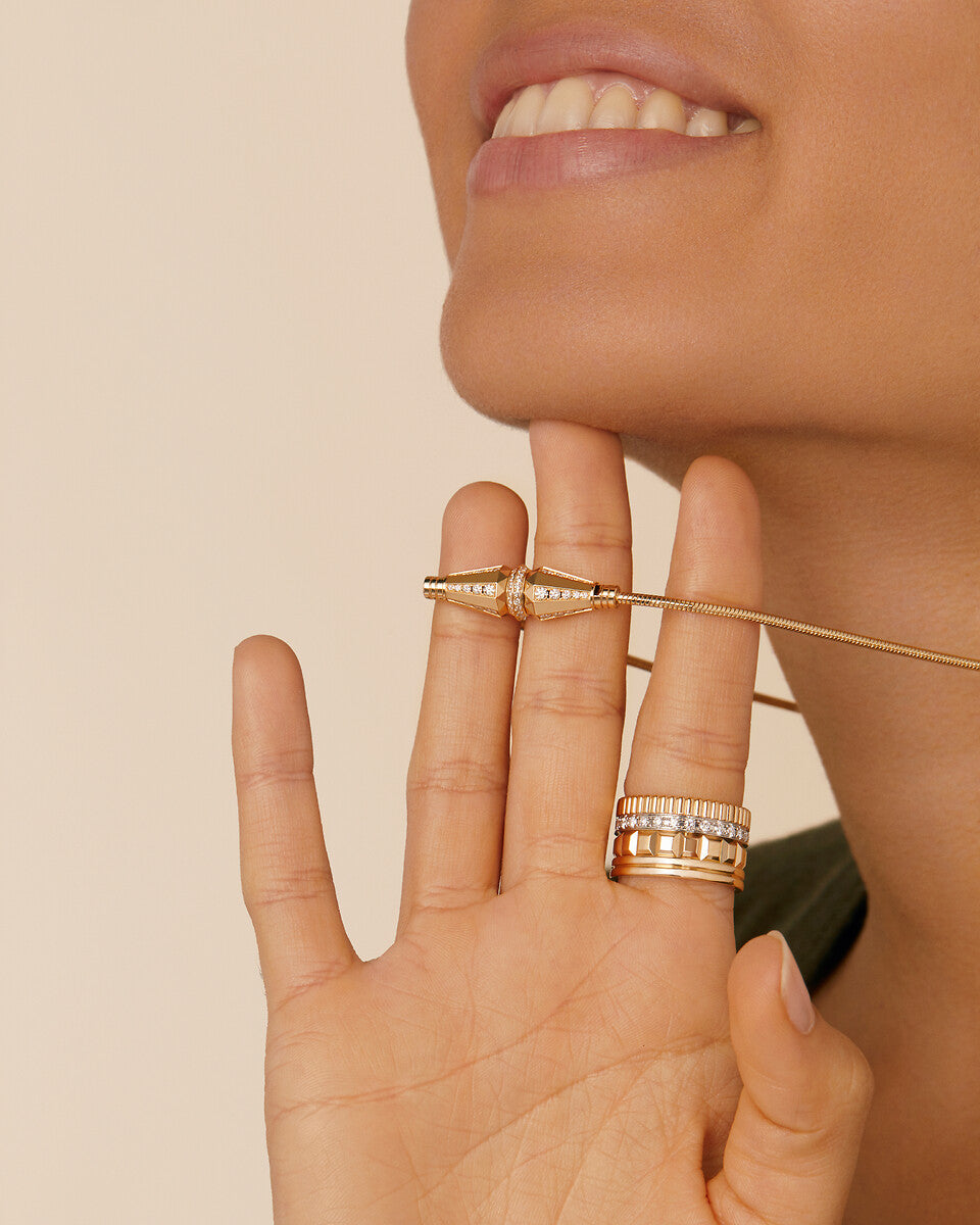 Gioiello in oro giallo Anello Quatre Radiant Boucheron