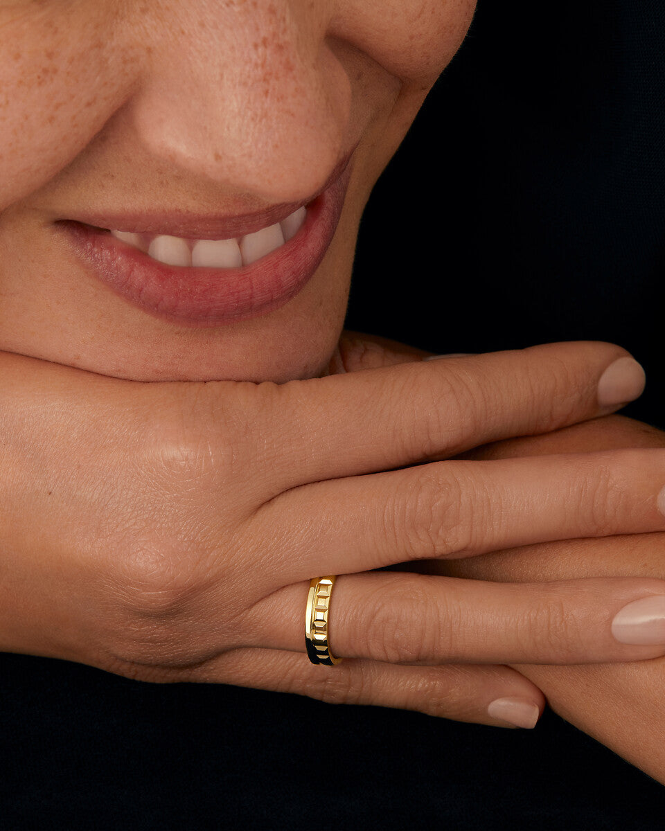 Gioiello in oro giallo Anello Quatre Radiant Boucheron