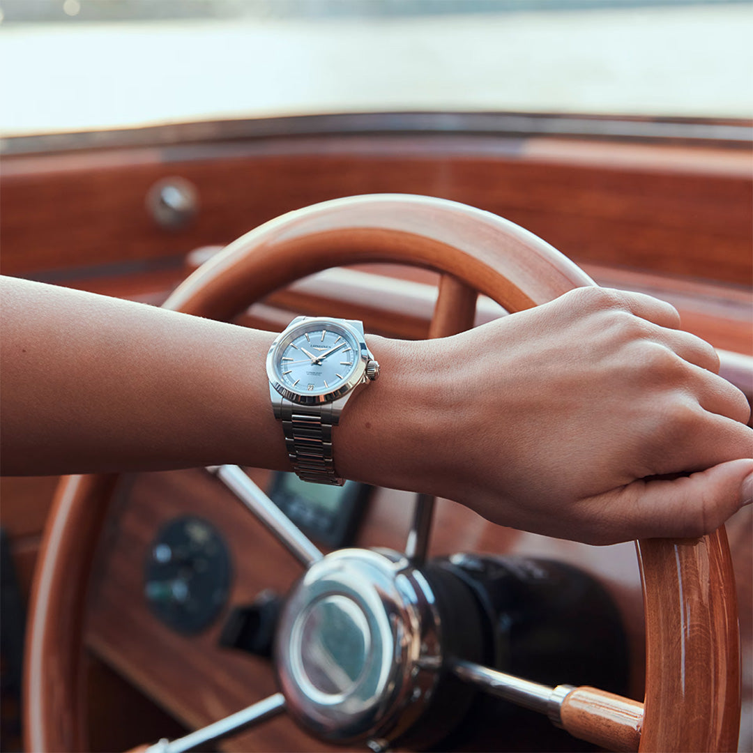 Watch in steel Conquest Longines