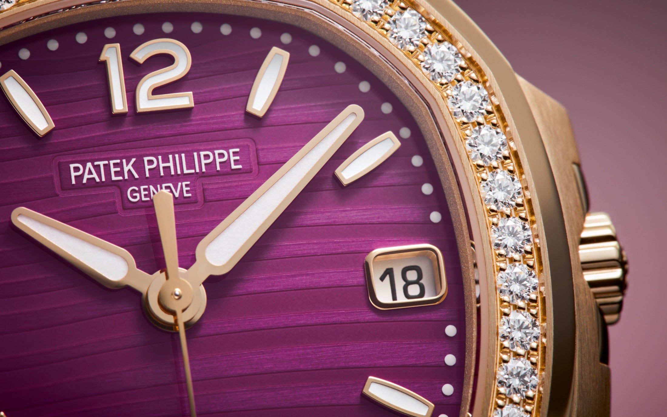 Watch in rose gold Nautilus  Patek philippe