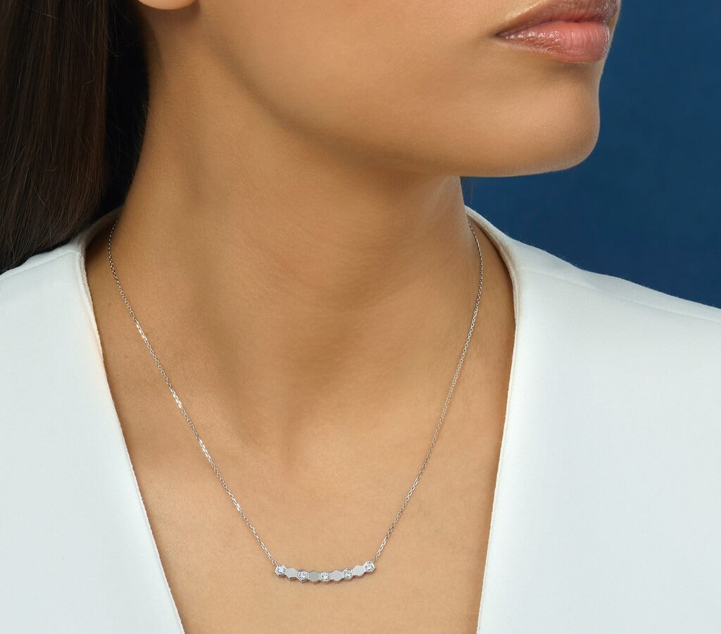 Gioiello in white gold Bee de Chaumet Necklace Chaumet